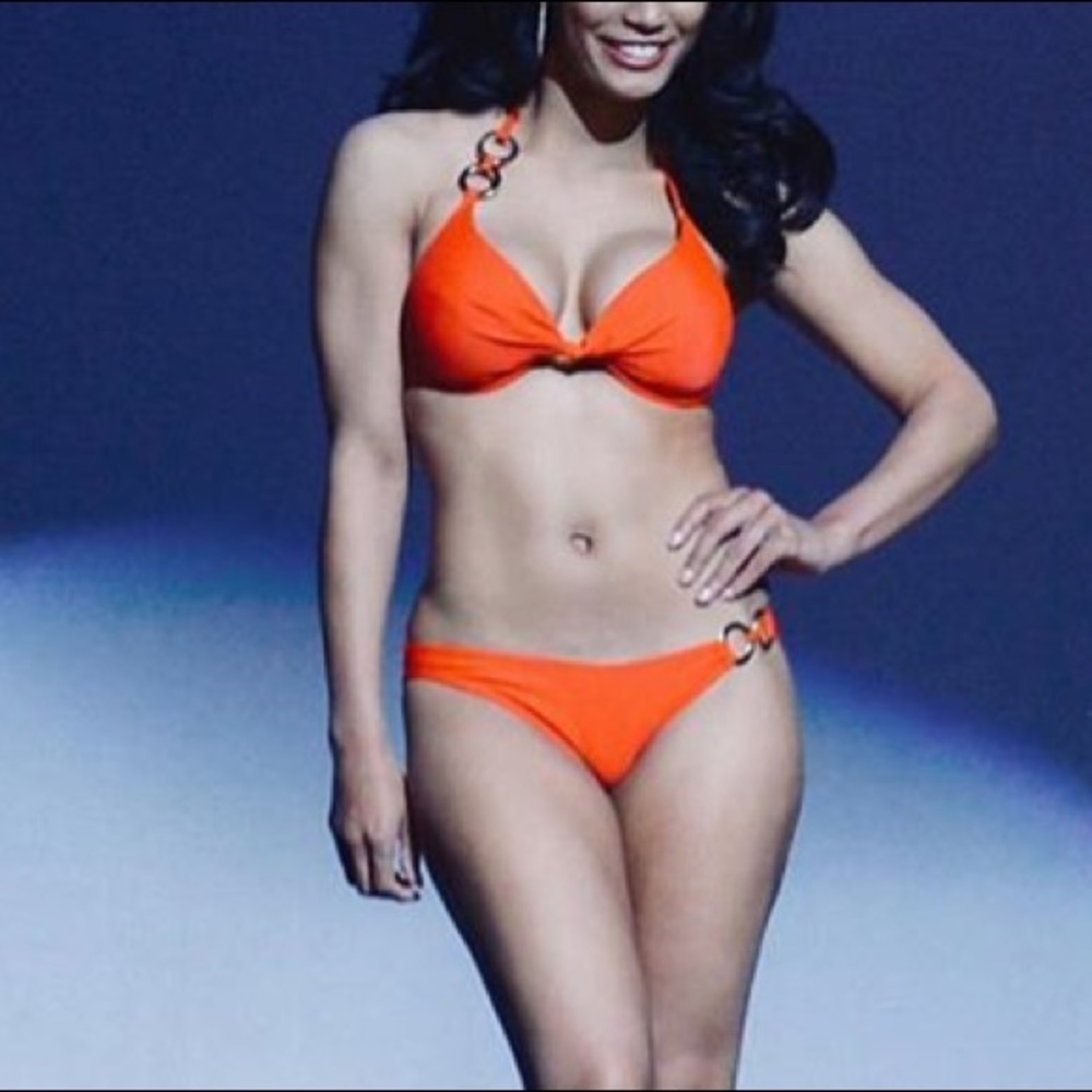 Bright red lady m bikini